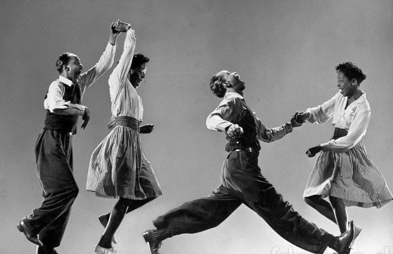 Coppia che balla Lindy Hop